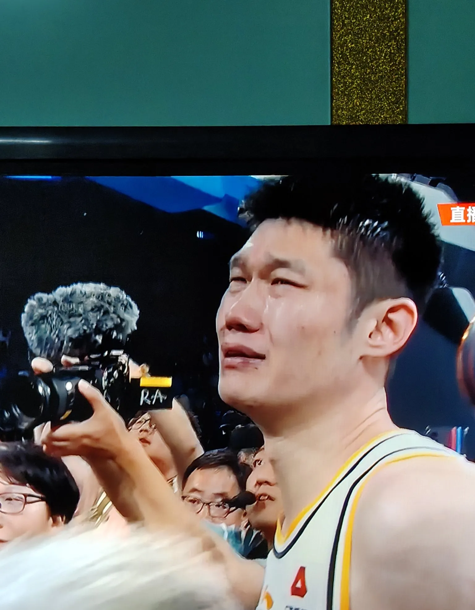 先下手为强！浙江男篮官宣签约德甲得分王兰道夫
