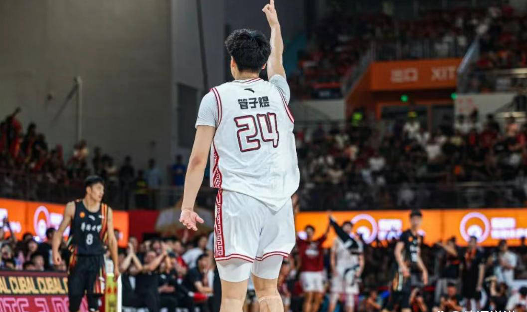 广州男篮官方晒管子煜集锦：欢迎管子煜加入广州大家庭